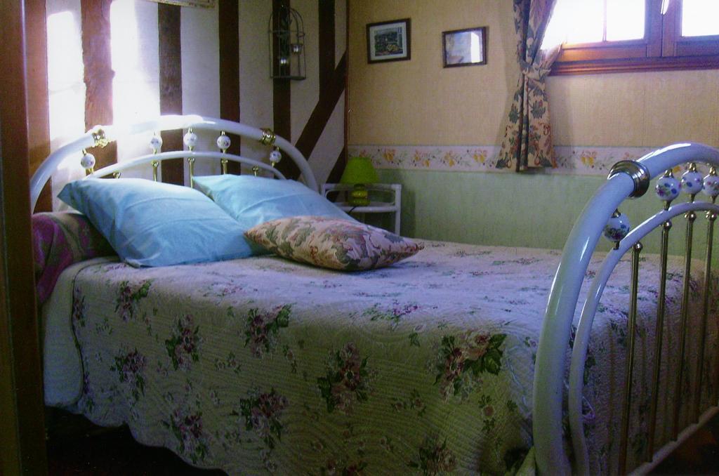 Chambre Chez Corinne Fourneville Buitenkant foto